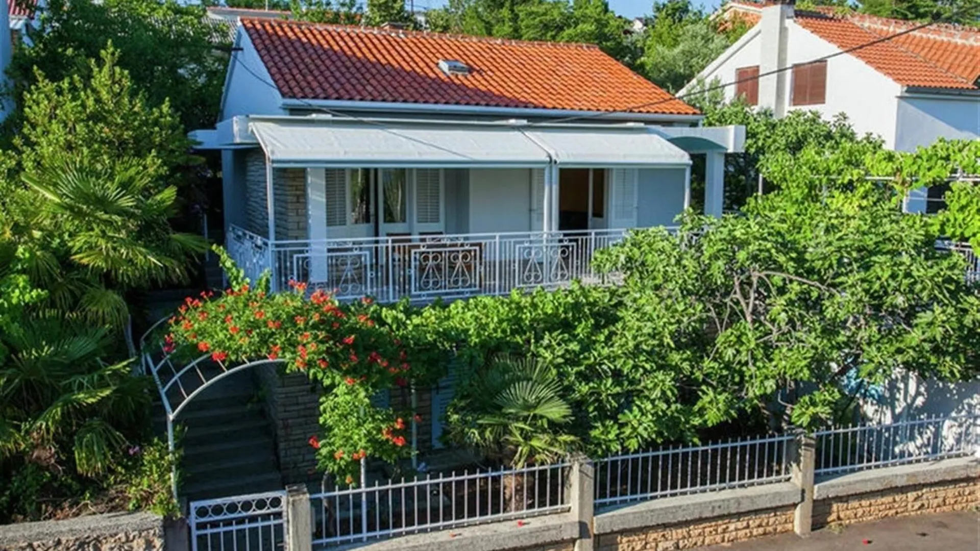 My Dalmatia - Vacation House Maslenica With Sea View Terrace